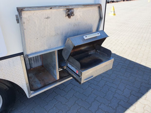 2012 Isuzu Trucks Nps300 4x4 Camper/motorhome image 30