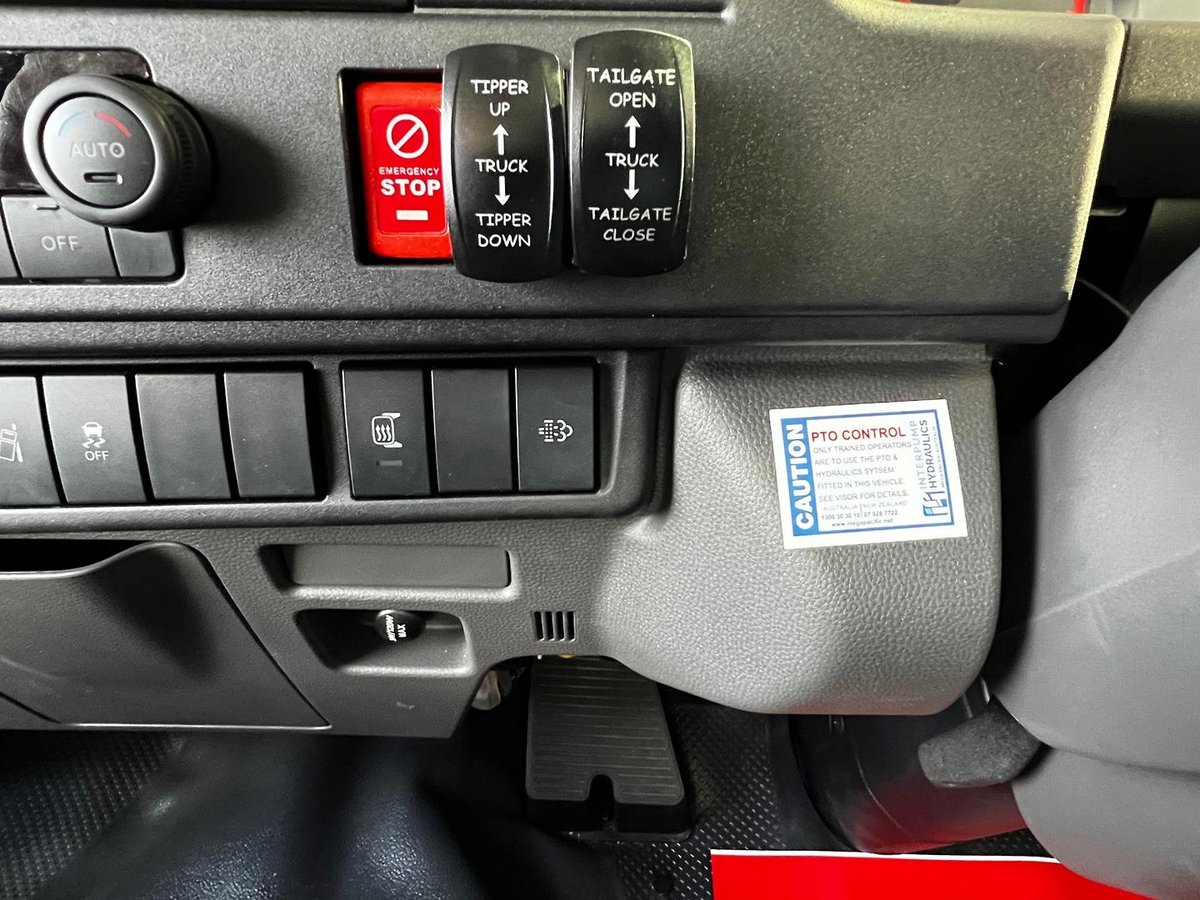 2026 Isuzu N Series NKR 65/45-150 DT D25 image 28