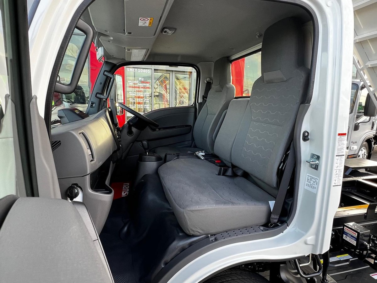 2026 Isuzu N Series NKR 65/45-150 DT D25 image 23
