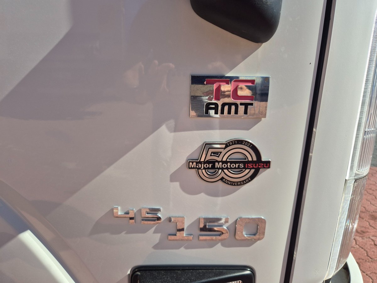 2021 Isuzu Trucks Nnr 45 150 6 Pallet Amt Van And Lift image 3