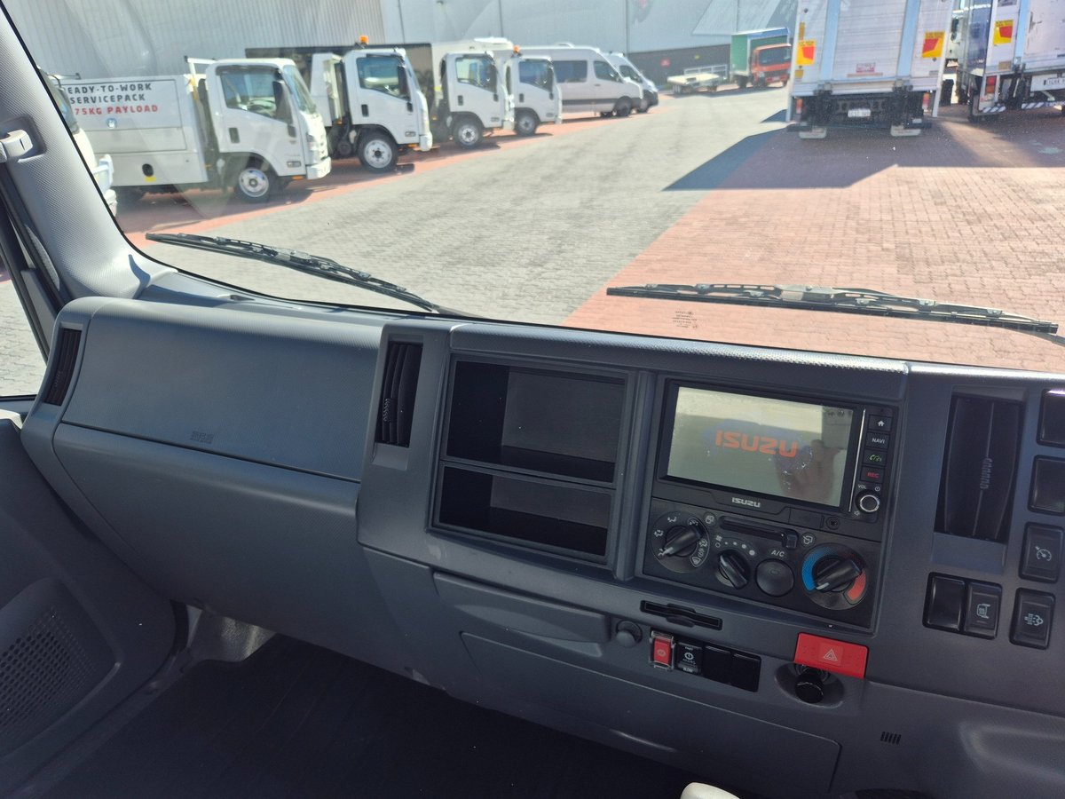 2021 Isuzu Trucks Nnr 45 150 6 Pallet Amt Van And Lift image 5