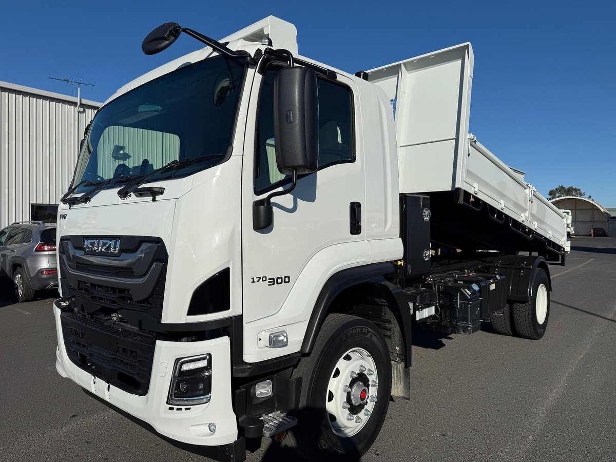 2026 Isuzu F Series FVR 170-300 AT R47 image 2