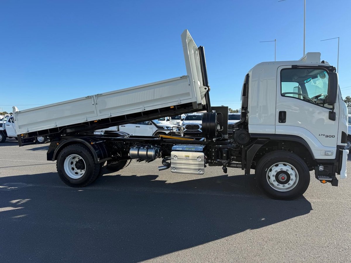 2026 Isuzu F Series FVR 170-300 AT R47 image 11