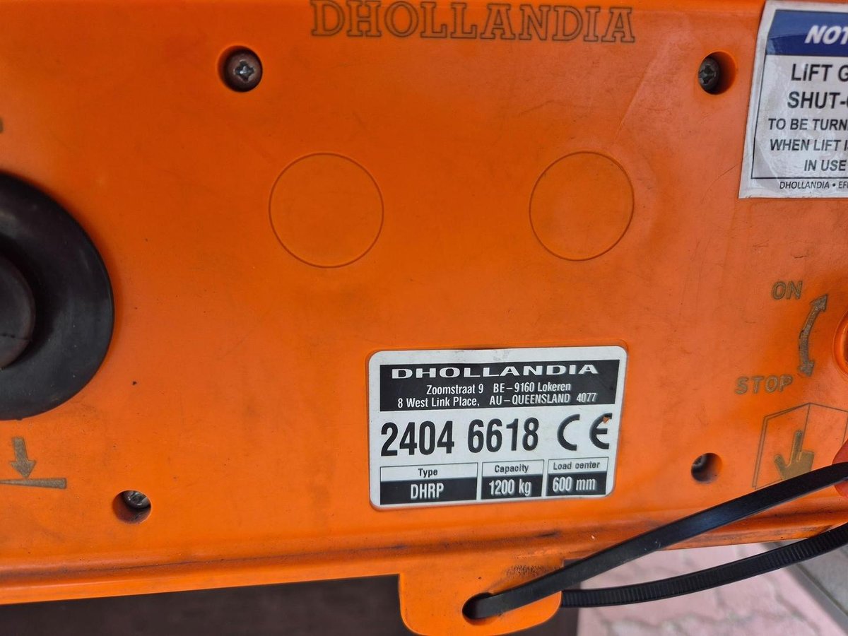 2003 Fuso Canter Car License Van And Lift image 8