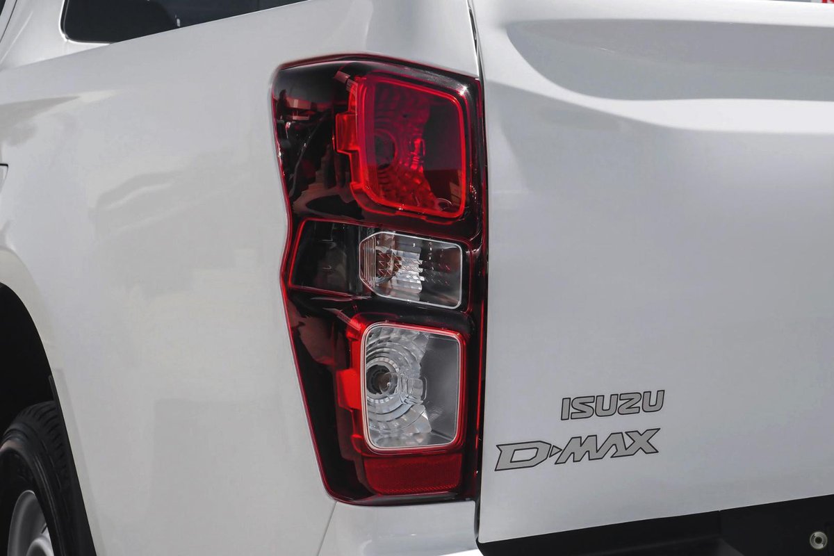 2025 Isuzu D-MAX SX High Ride MY25.5 4x2 image 9