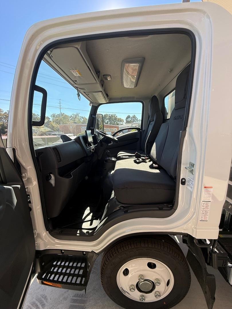 2026 Isuzu N Series Nlr 45-150 Dt D25 Traypack image 20