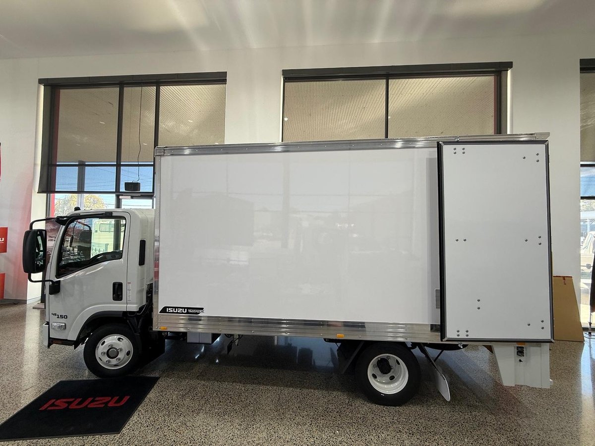 2026 Isuzu N Series Nnr 45-150 Dt D34 Vanpack image 8