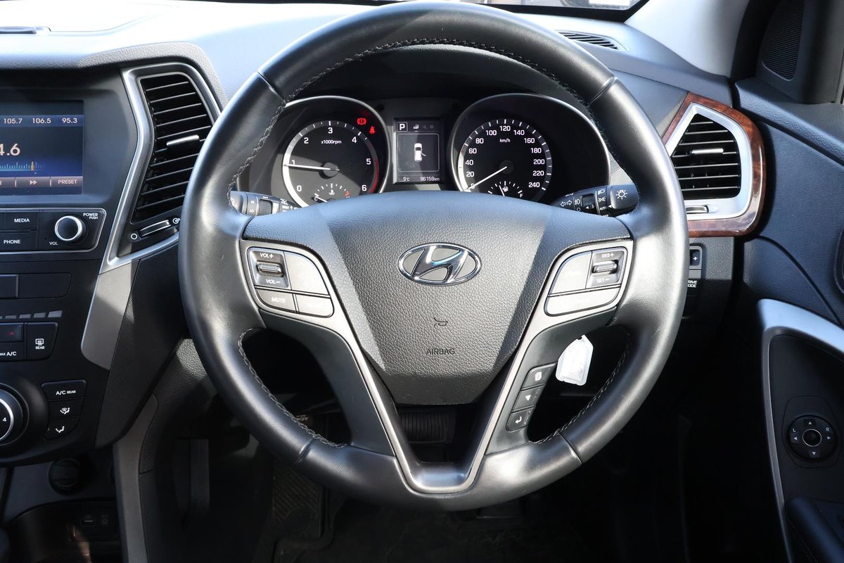 2016 Hyundai Santa Fe Active DM3 Series II MY16 4X4 On Demand image 9