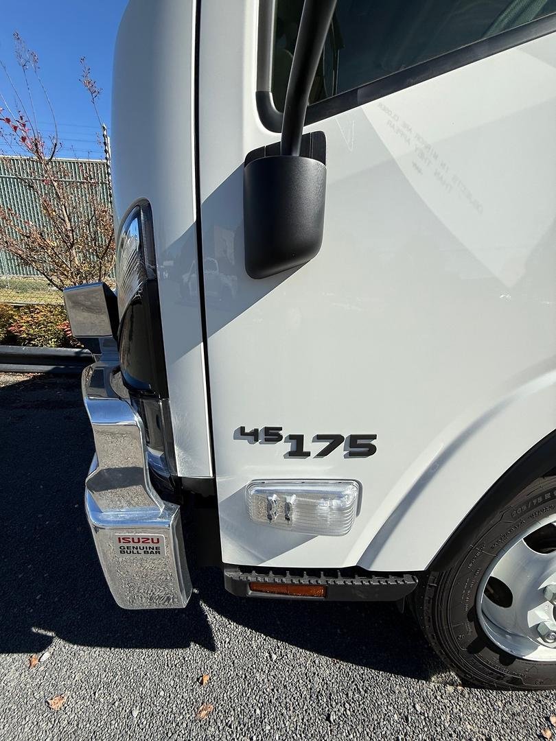2026 Isuzu N Series NPR 45/65-175 MT D34 Tradepack image 12