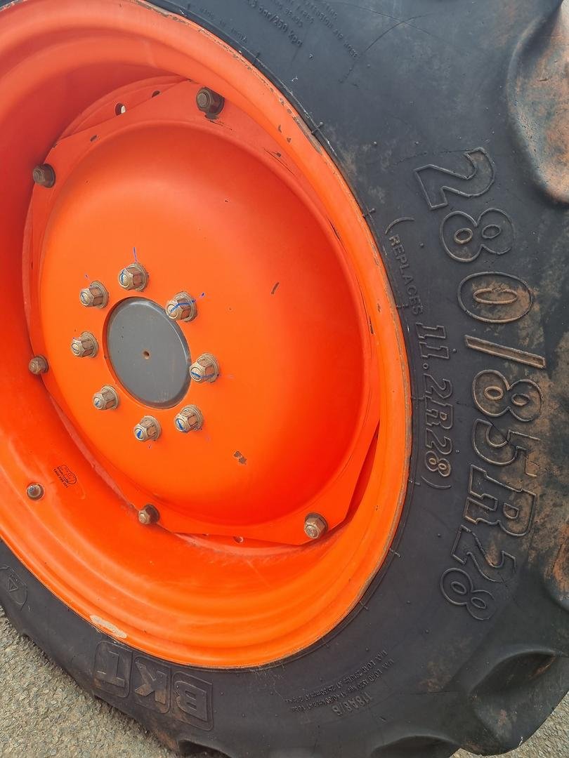 2020 Kubota M9540 image 13