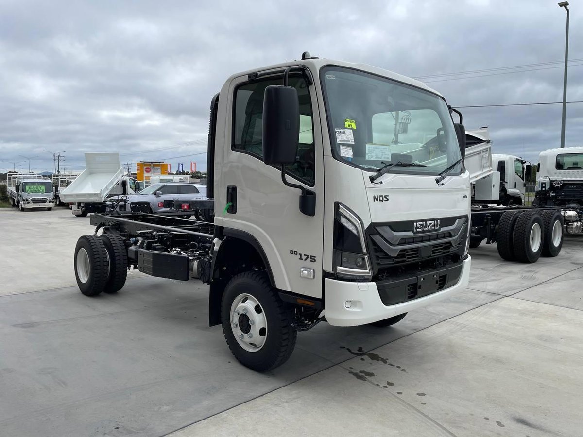 2026 Isuzu N Series image 7