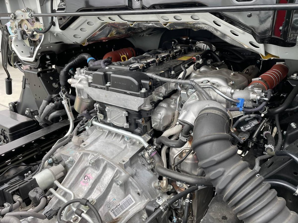 2026 Isuzu N Series image 24