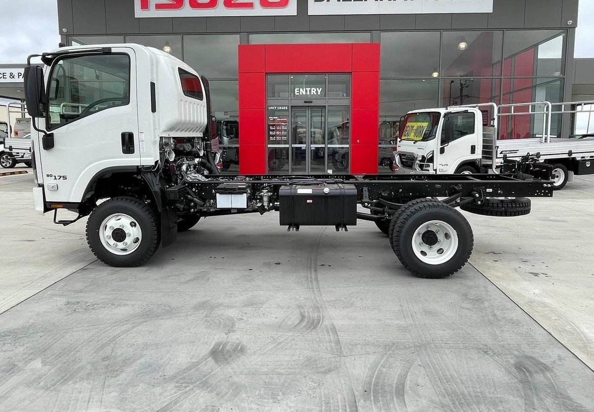 2026 Isuzu N Series image 2
