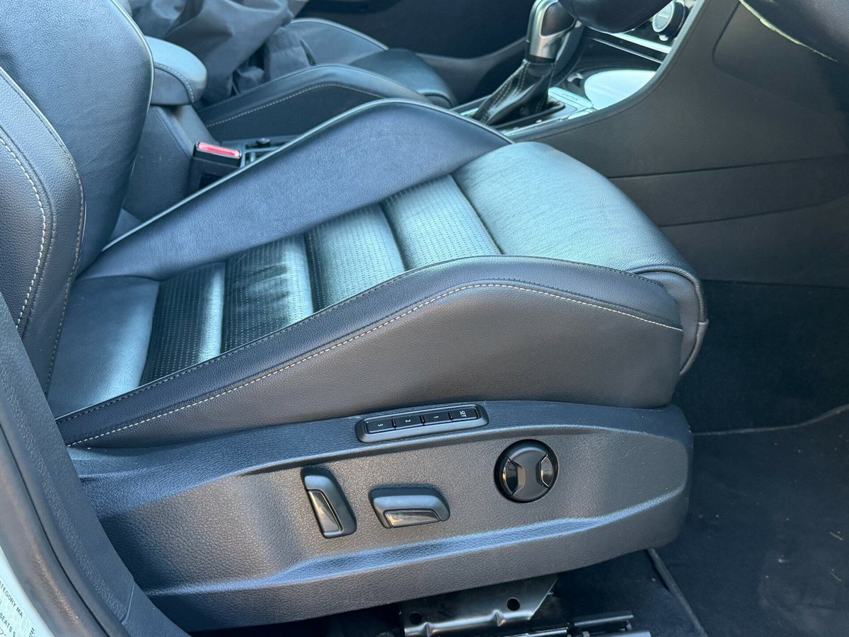 2020 Volkswagen Golf R 7.5 MY20 Four Wheel Drive image 14
