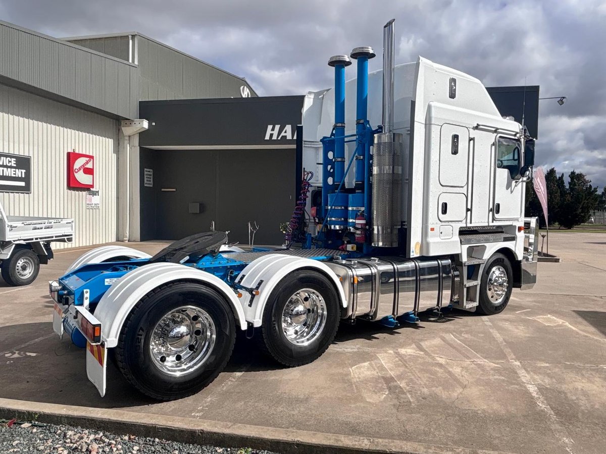 2018 Kenworth K200 image 3