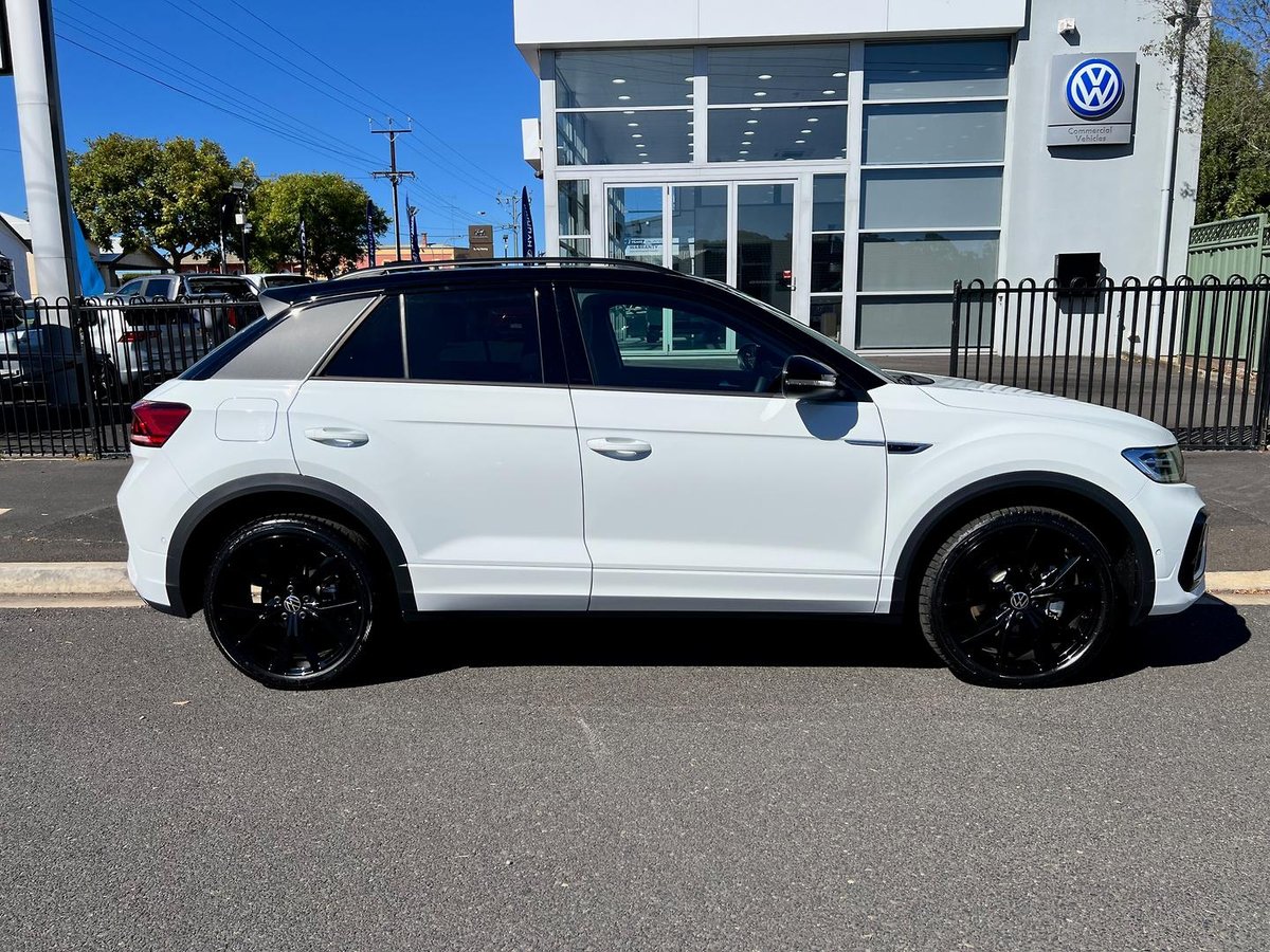 2025 Volkswagen T-Roc 140TSI R-Line D11 MY26 Four Wheel Drive image 13