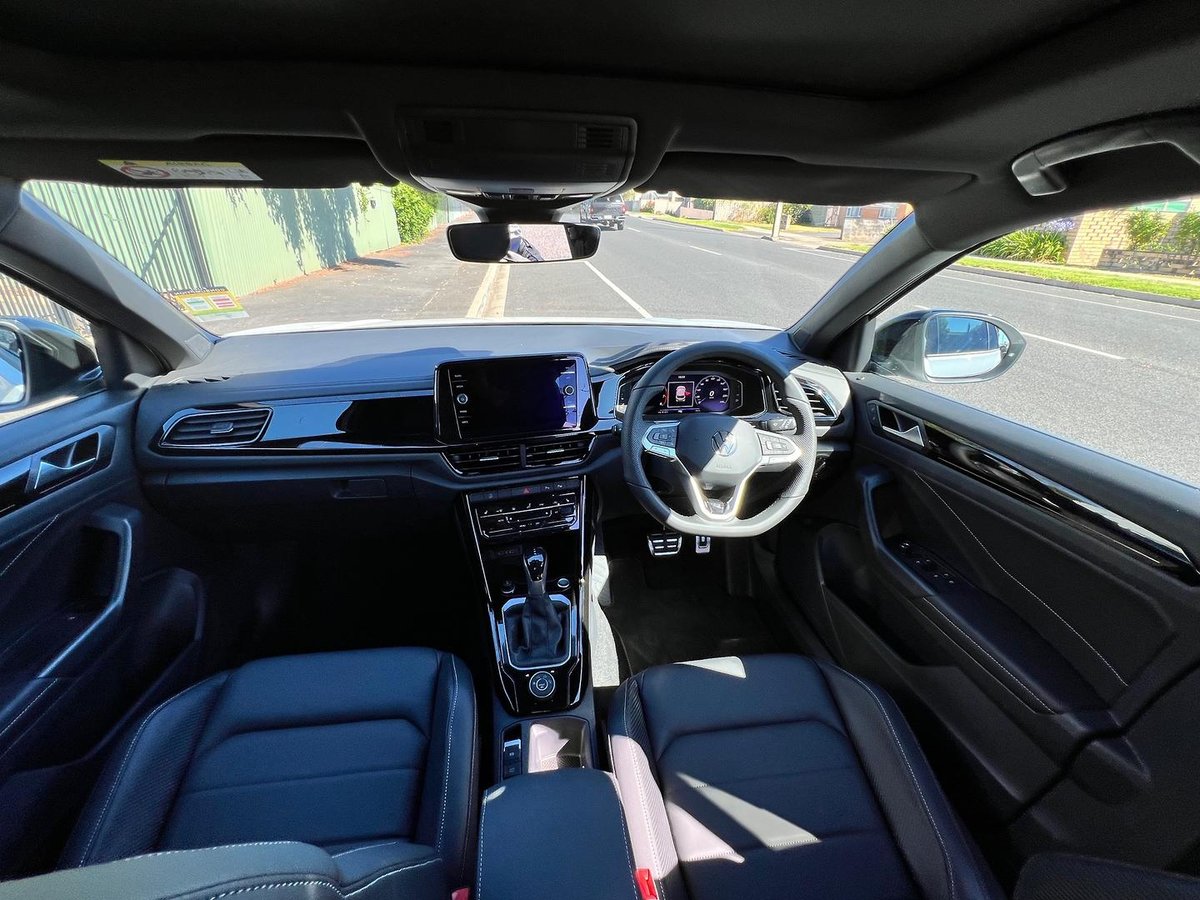 2025 Volkswagen T-Roc 140TSI R-Line D11 MY26 Four Wheel Drive image 20