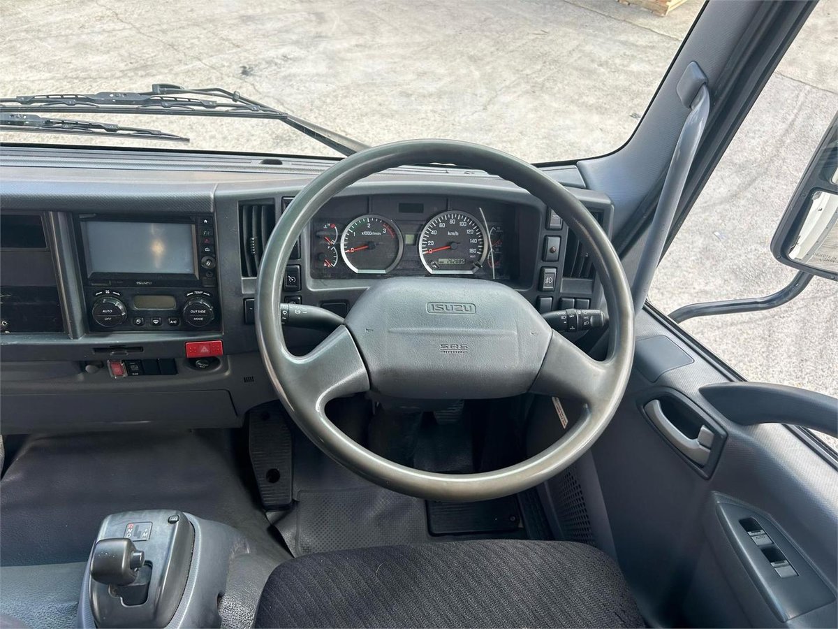 2015 Isuzu Fsd 700 image 13