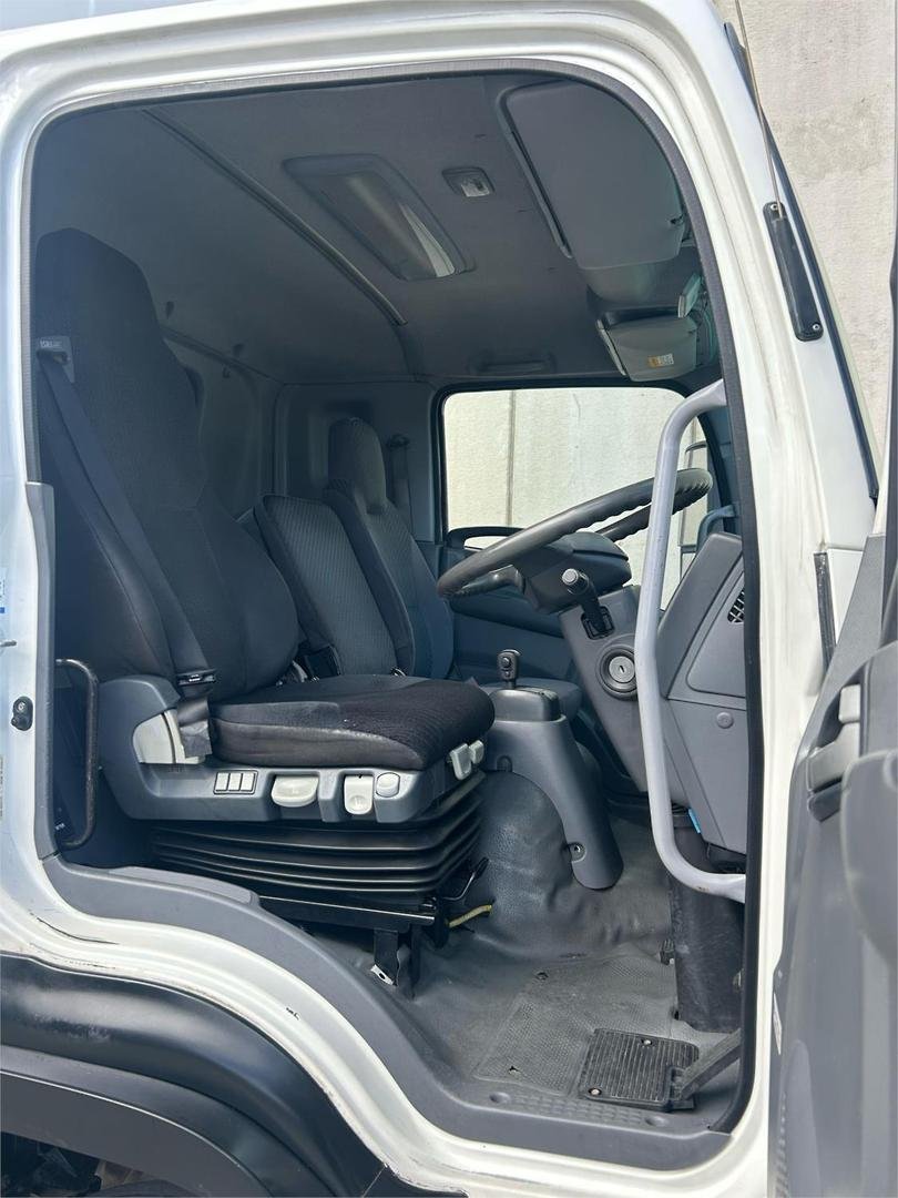 2015 Isuzu Fsd 700 image 11