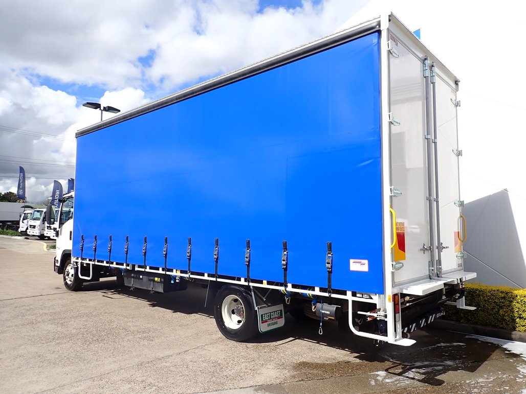 2018 Isuzu Frr 107-210 image 15