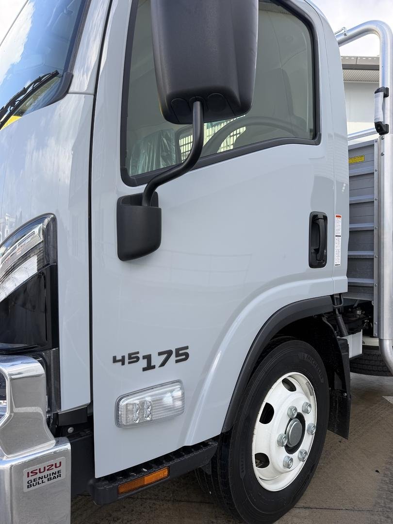 2026 Isuzu N Series NPR 45/65-175 DT D28 Tradepack image 11