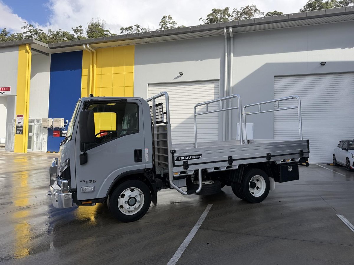 2026 Isuzu N Series NPR 45/65-175 DT D28 Tradepack image 3