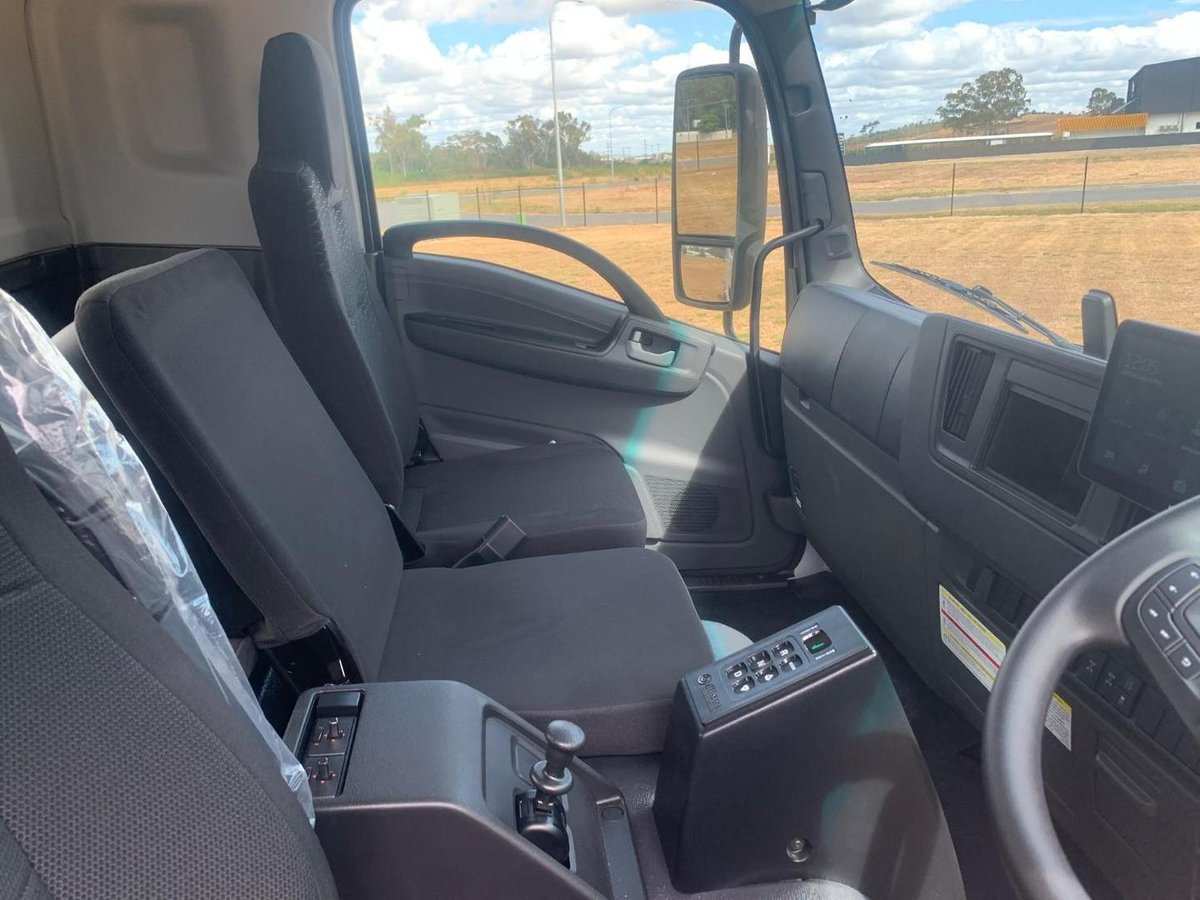 2025 Isuzu Fvz 260-300 At R46 image 17