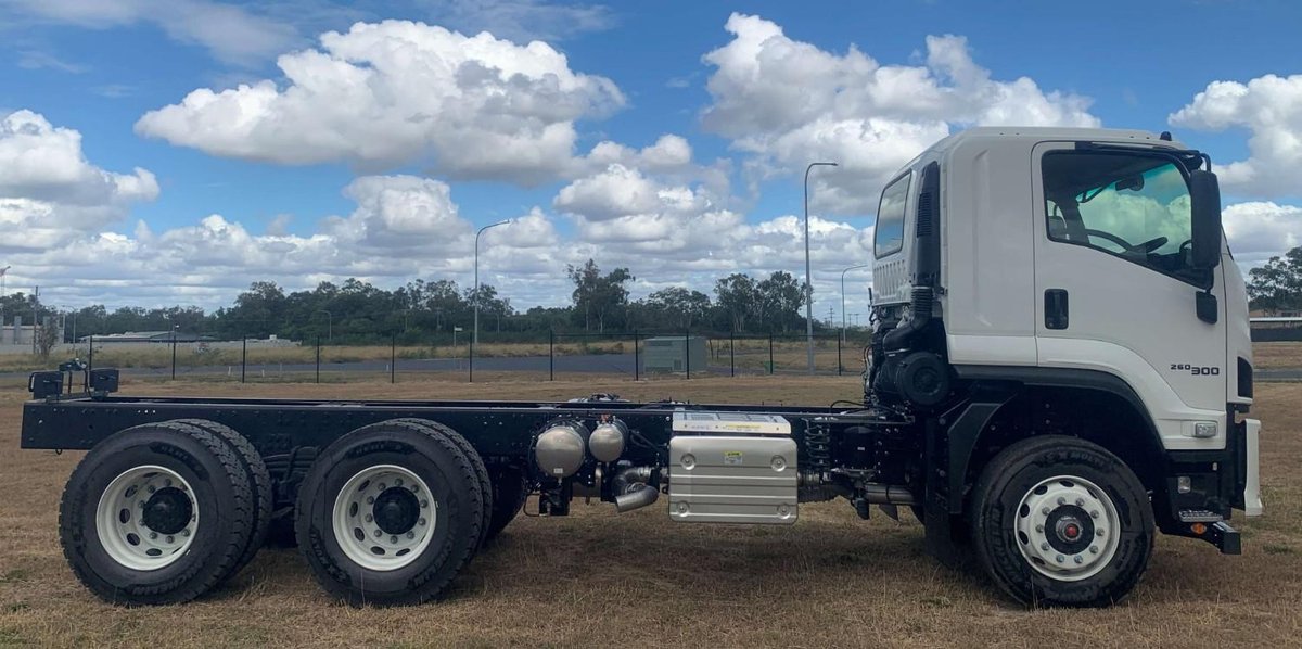 2025 Isuzu Fvz 260-300 At R46 image 3