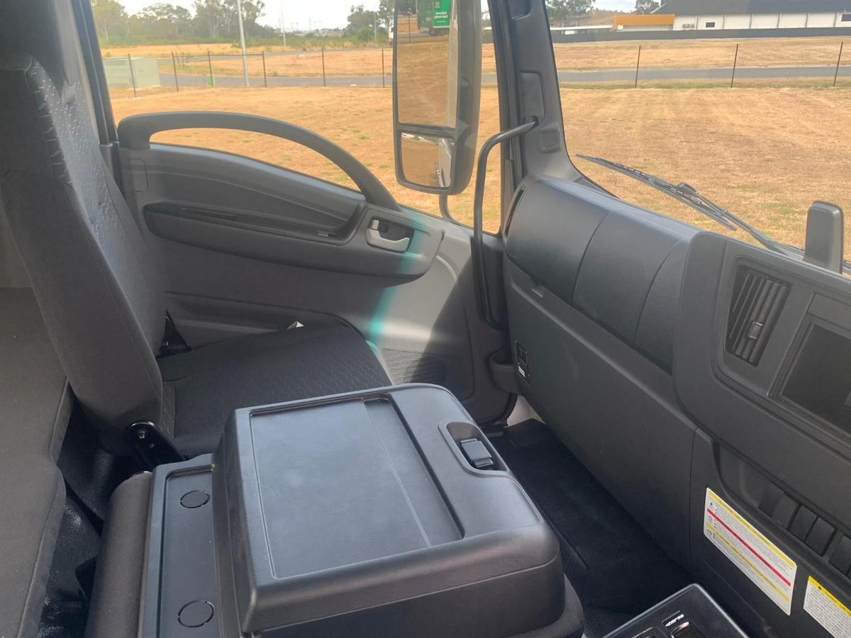 2025 Isuzu Fvz 260-300 At R46 image 12