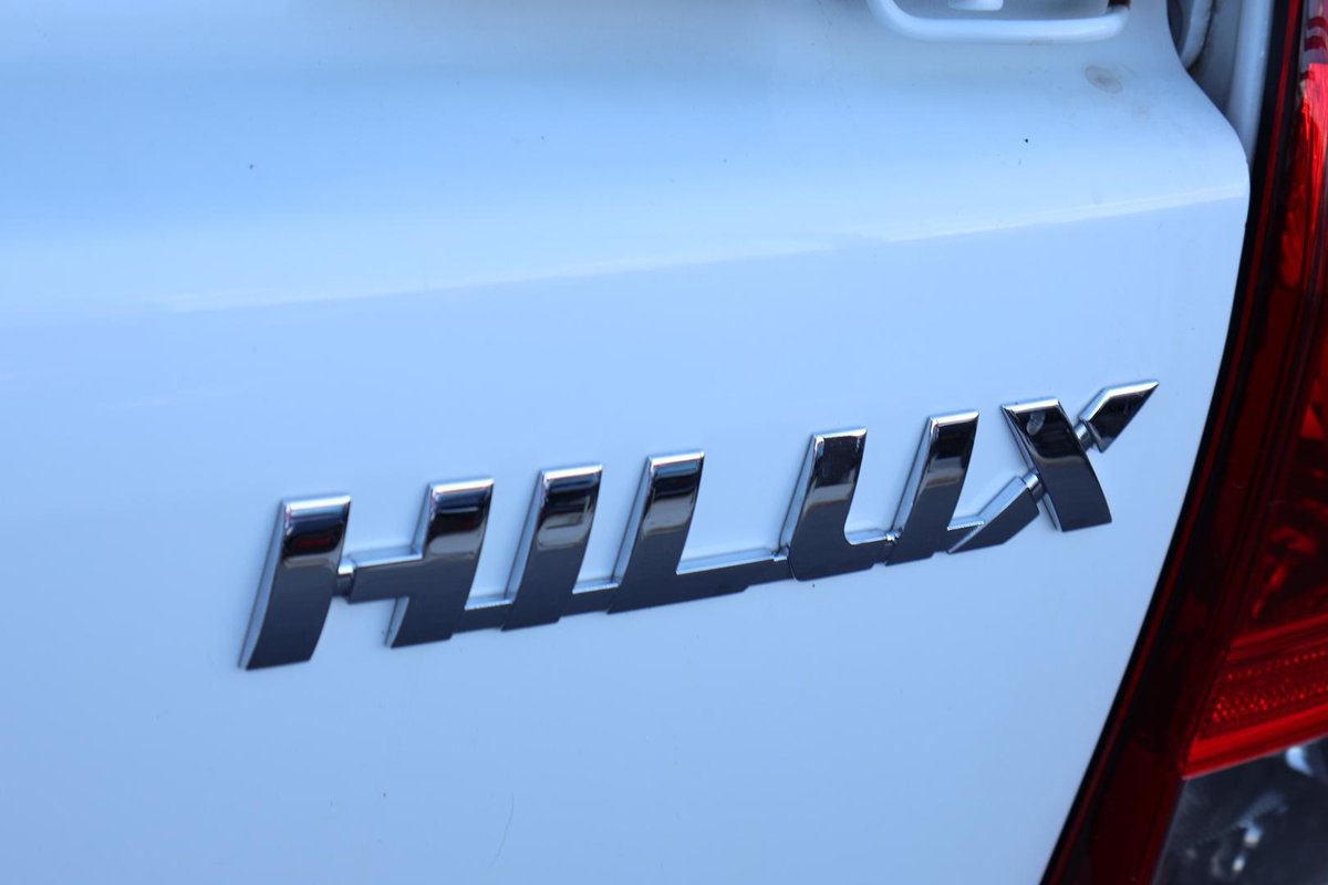 2022 Toyota Hilux SR GUN126R 4X4 Dual Range image 28