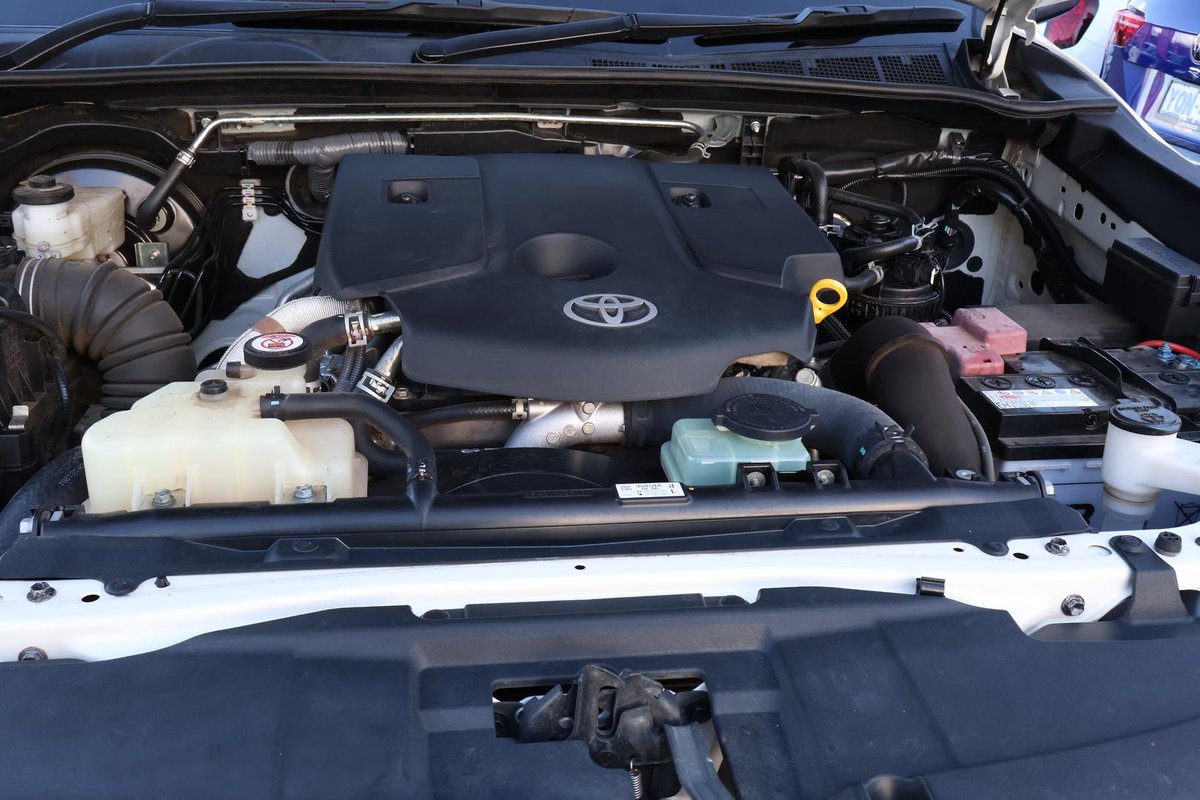 2022 Toyota Hilux SR GUN126R 4X4 Dual Range image 24