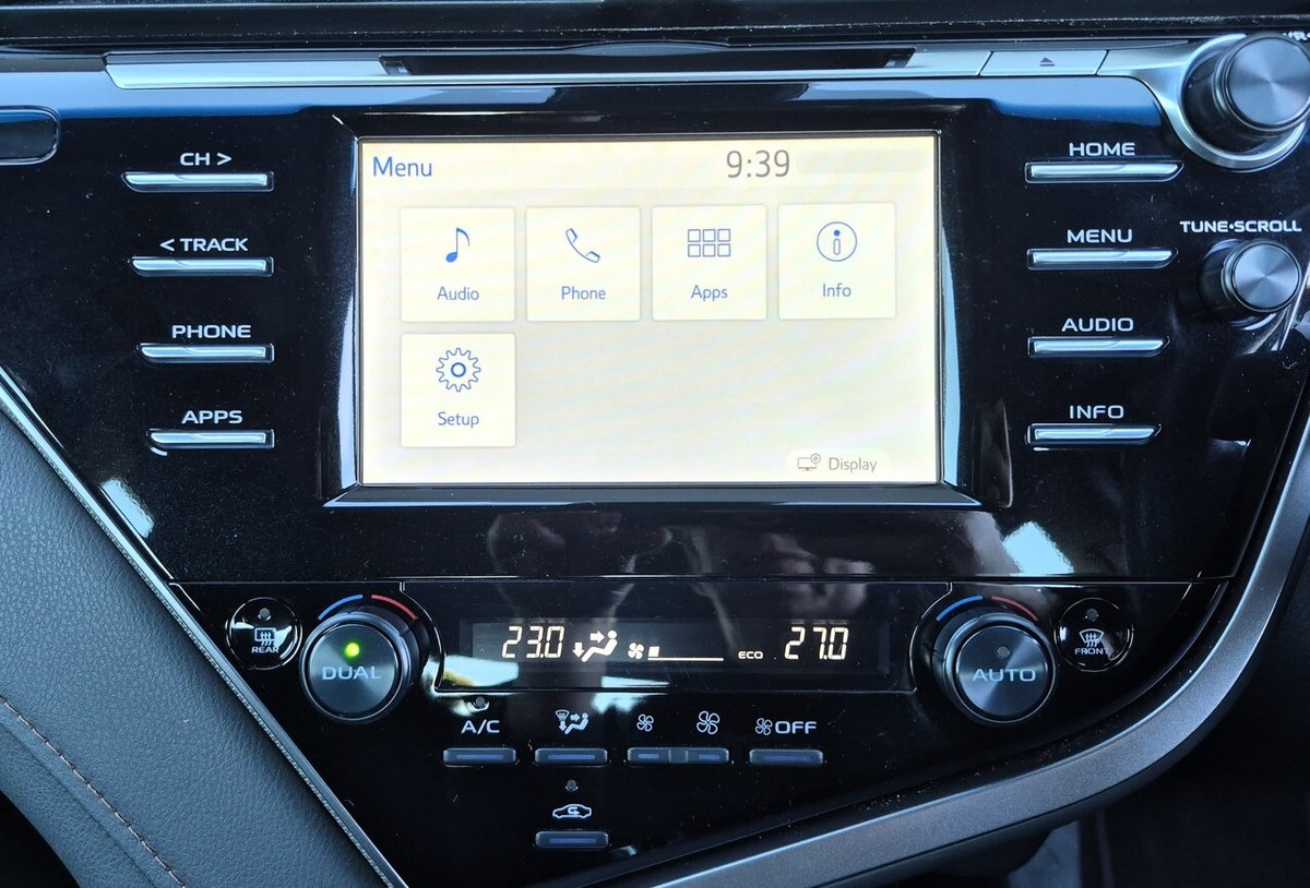 2019 Toyota Camry Ascent AXVH71R image 17