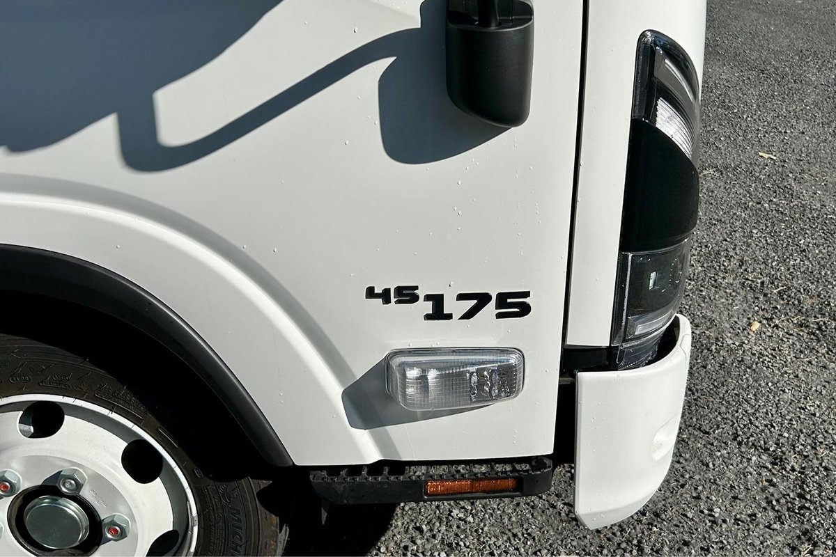 2026 Isuzu N Series Npr 45/65-175 Dt D34 Tipper image 8
