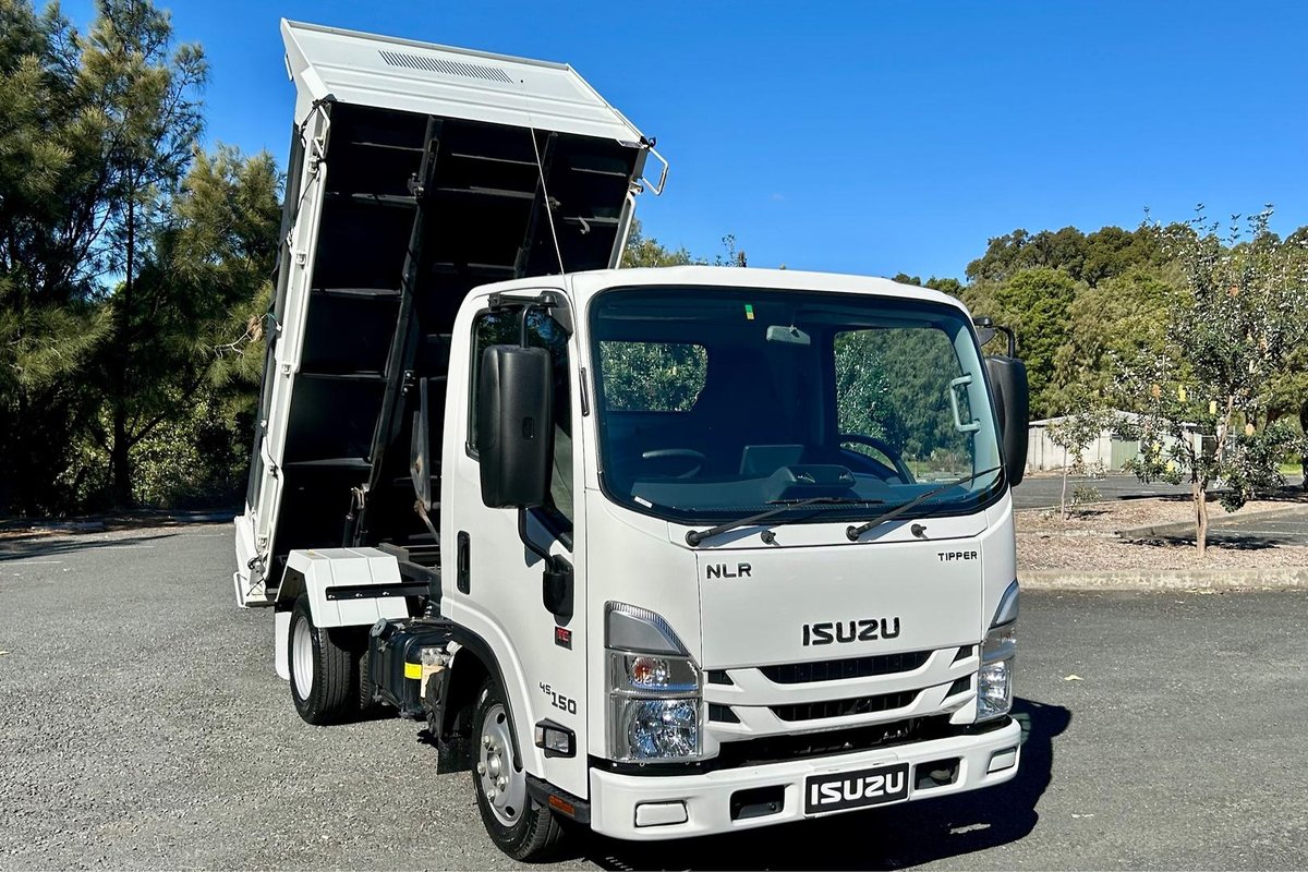 2023 Isuzu N Series Nlr 45-150 Tipper image 11