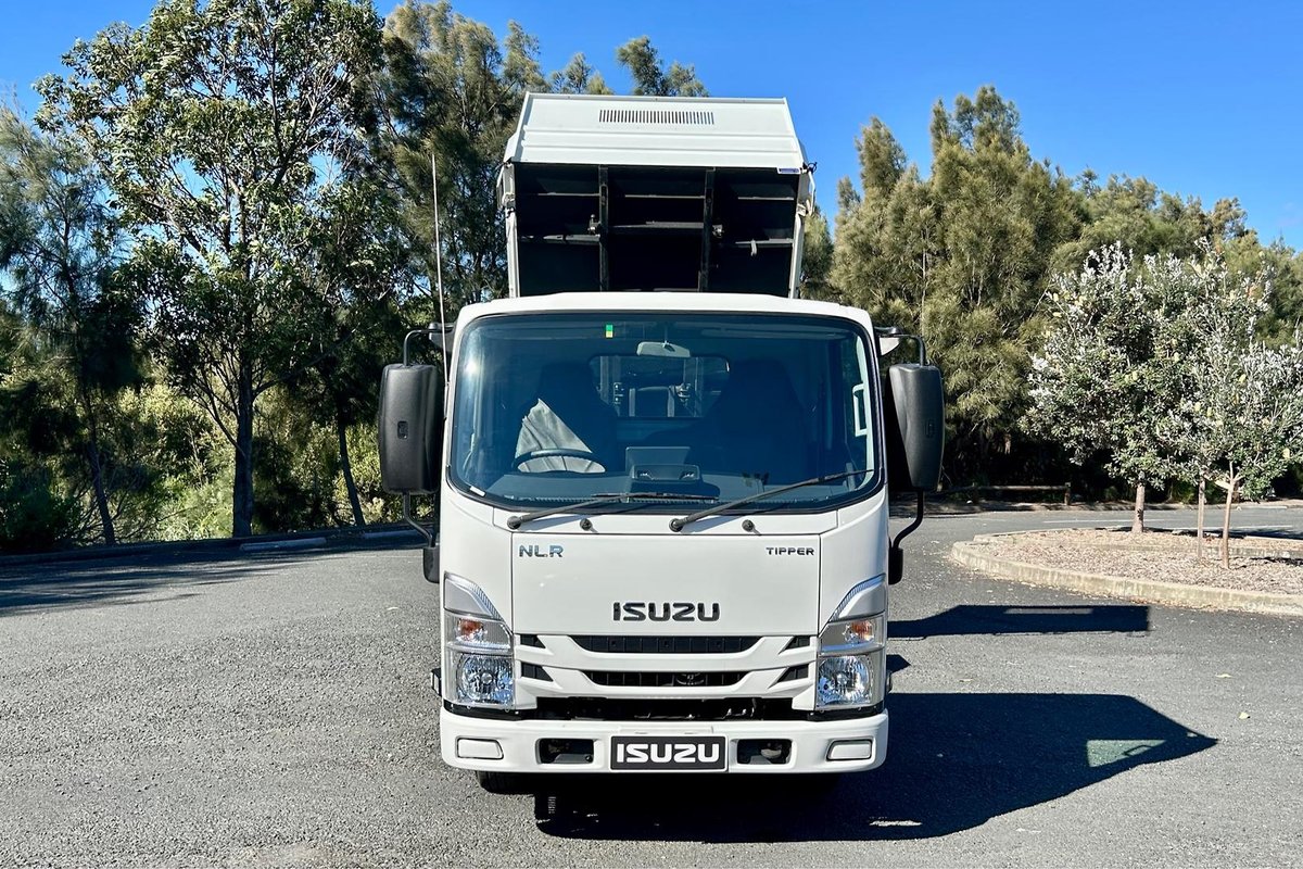 2023 Isuzu N Series Nlr 45-150 Tipper image 18