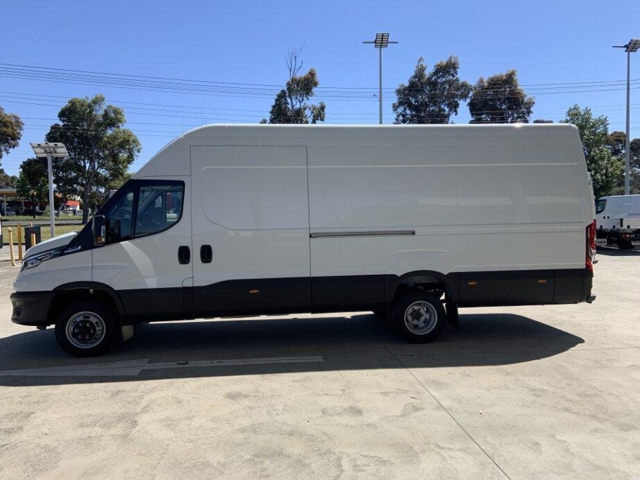 2026 Iveco Daily 50C18V image 8