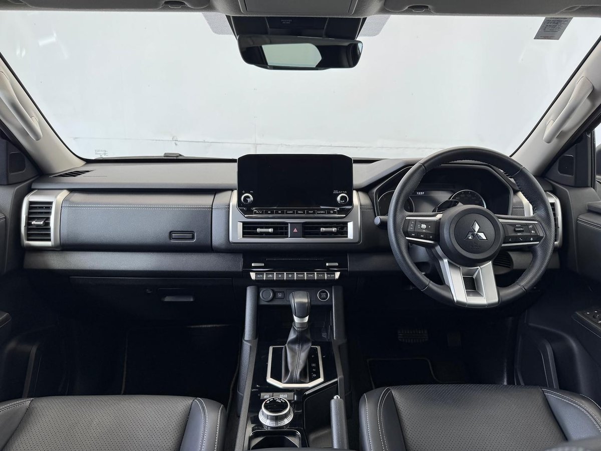 2024 Mitsubishi Triton GLS MV MY24 4X4 Dual Range image 10