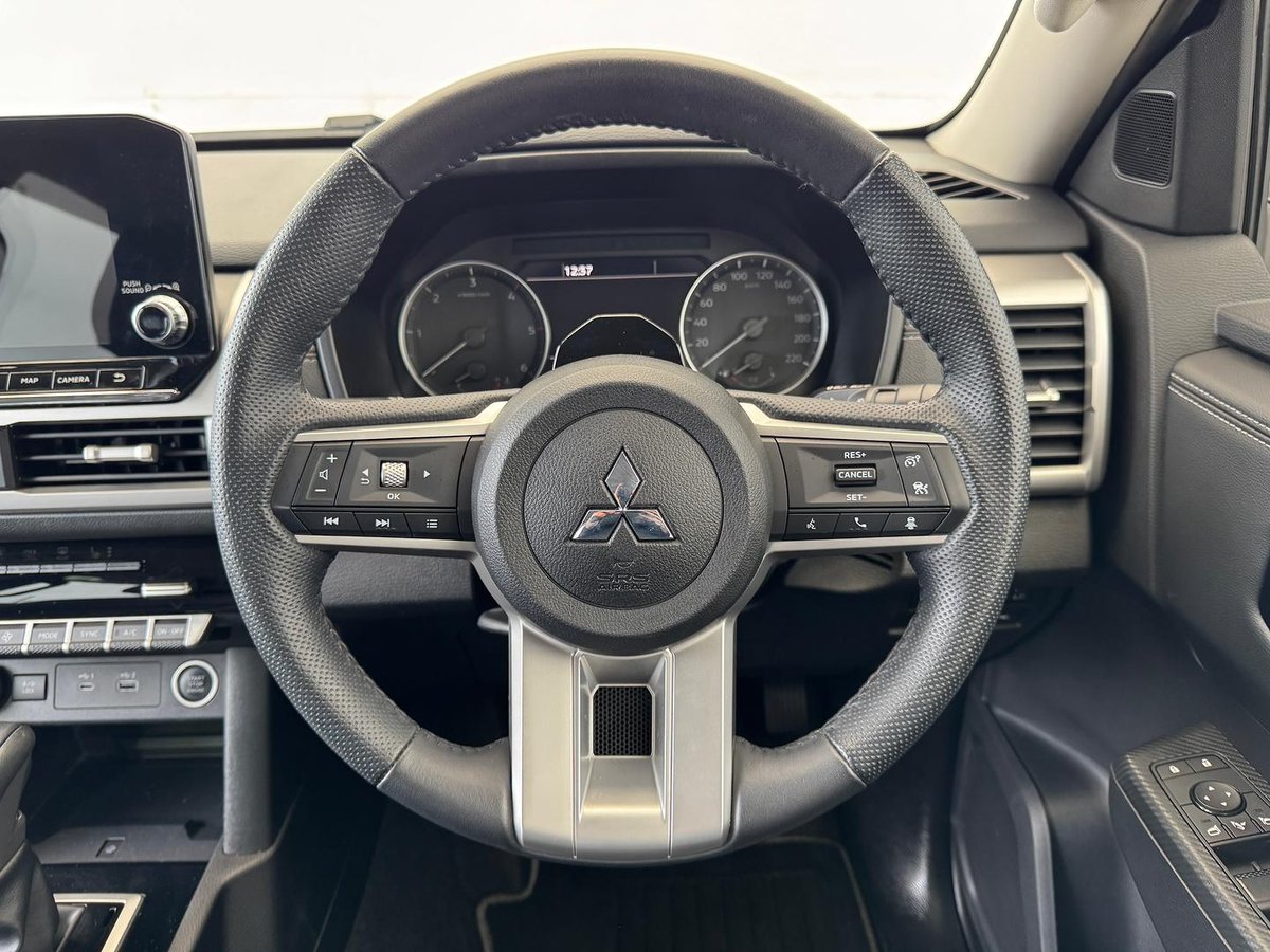 2024 Mitsubishi Triton GLS MV MY24 4X4 Dual Range image 12