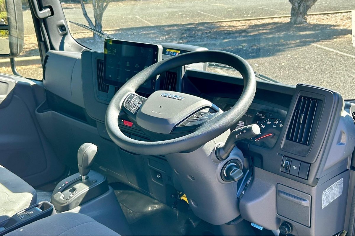 2026 Isuzu N Series NLR 45-150 DT D25 Traypack image 15