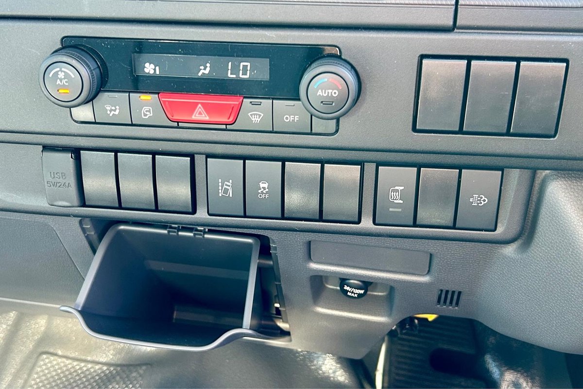 2026 Isuzu N Series NLR 45-150 DT D25 Traypack image 17