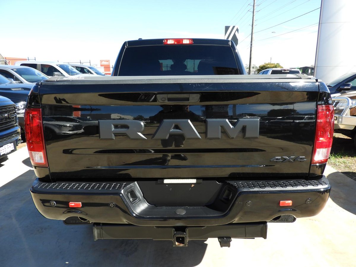 2019 Ram 1500 Express Ds My19 4x4 Dual Range image 5