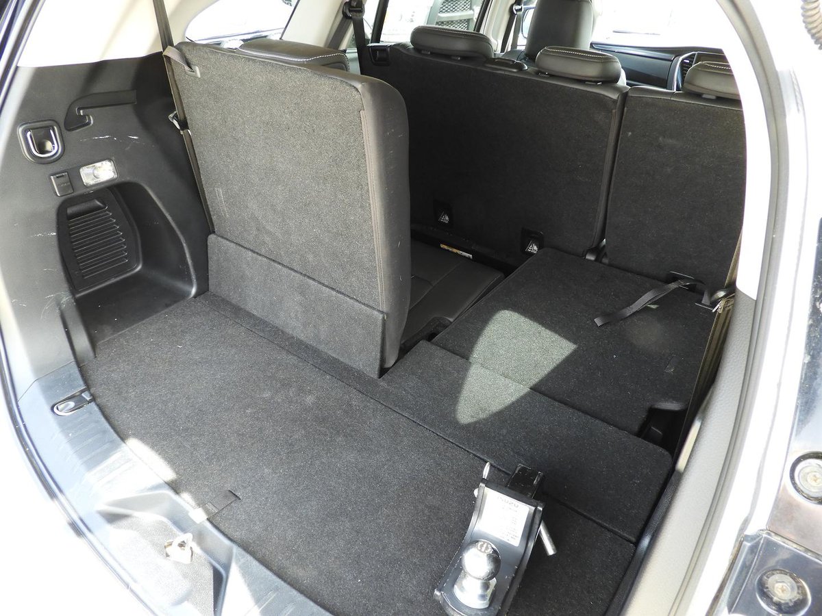 2023 Isuzu Mu-x Ls-t My23 4x4 Dual Range image 11