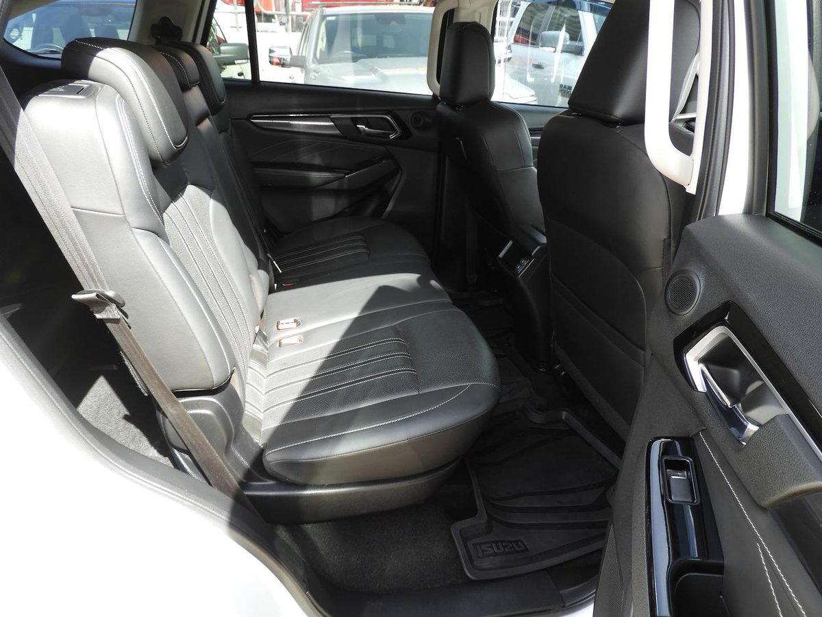 2023 Isuzu Mu-x Ls-t My23 4x4 Dual Range image 10