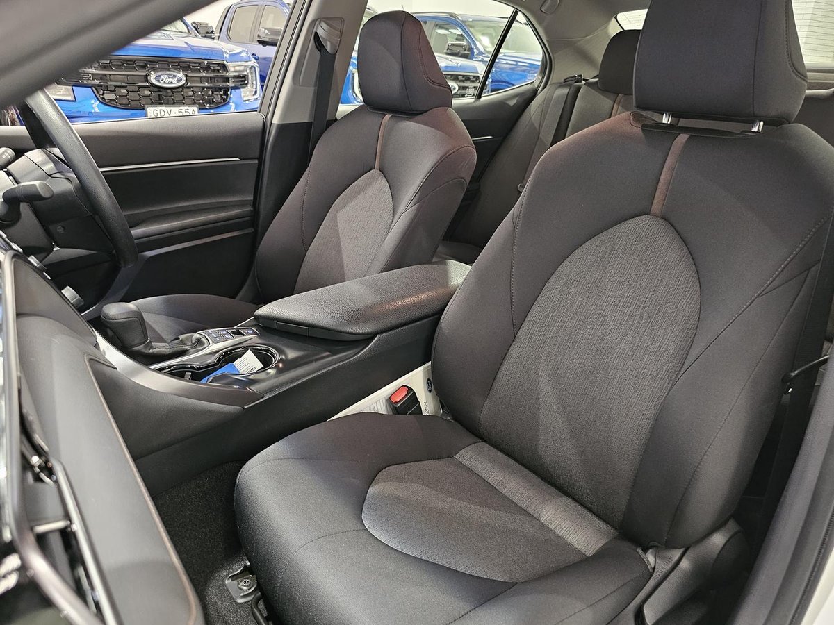 2020 Toyota Camry Ascent AXVH71R image 28