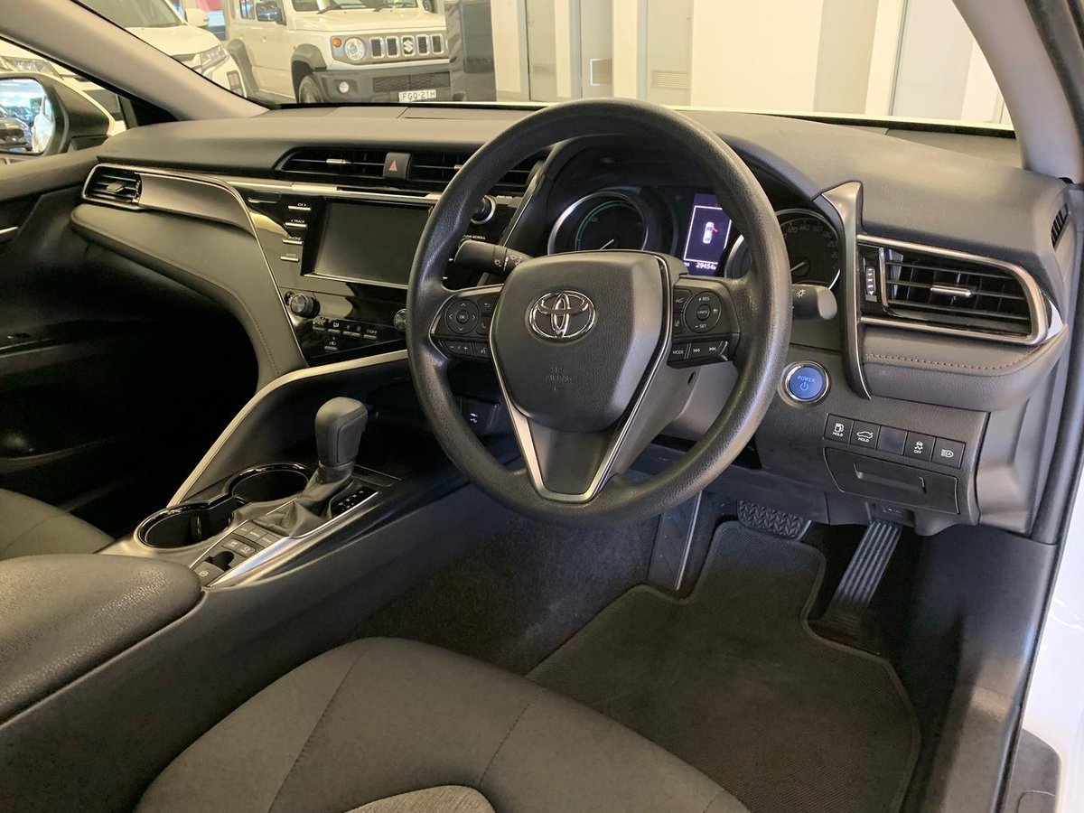 2020 Toyota Camry Ascent AXVH71R image 11