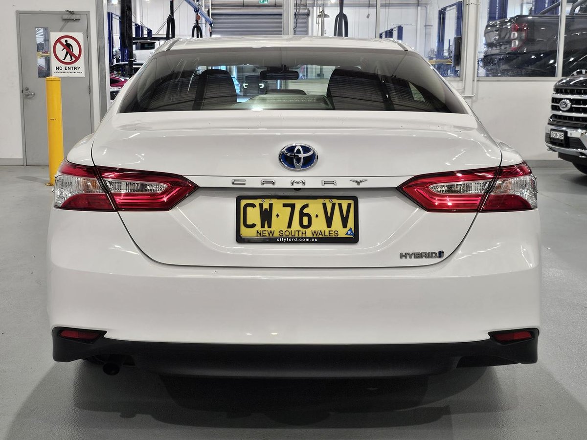 2020 Toyota Camry Ascent AXVH71R image 8