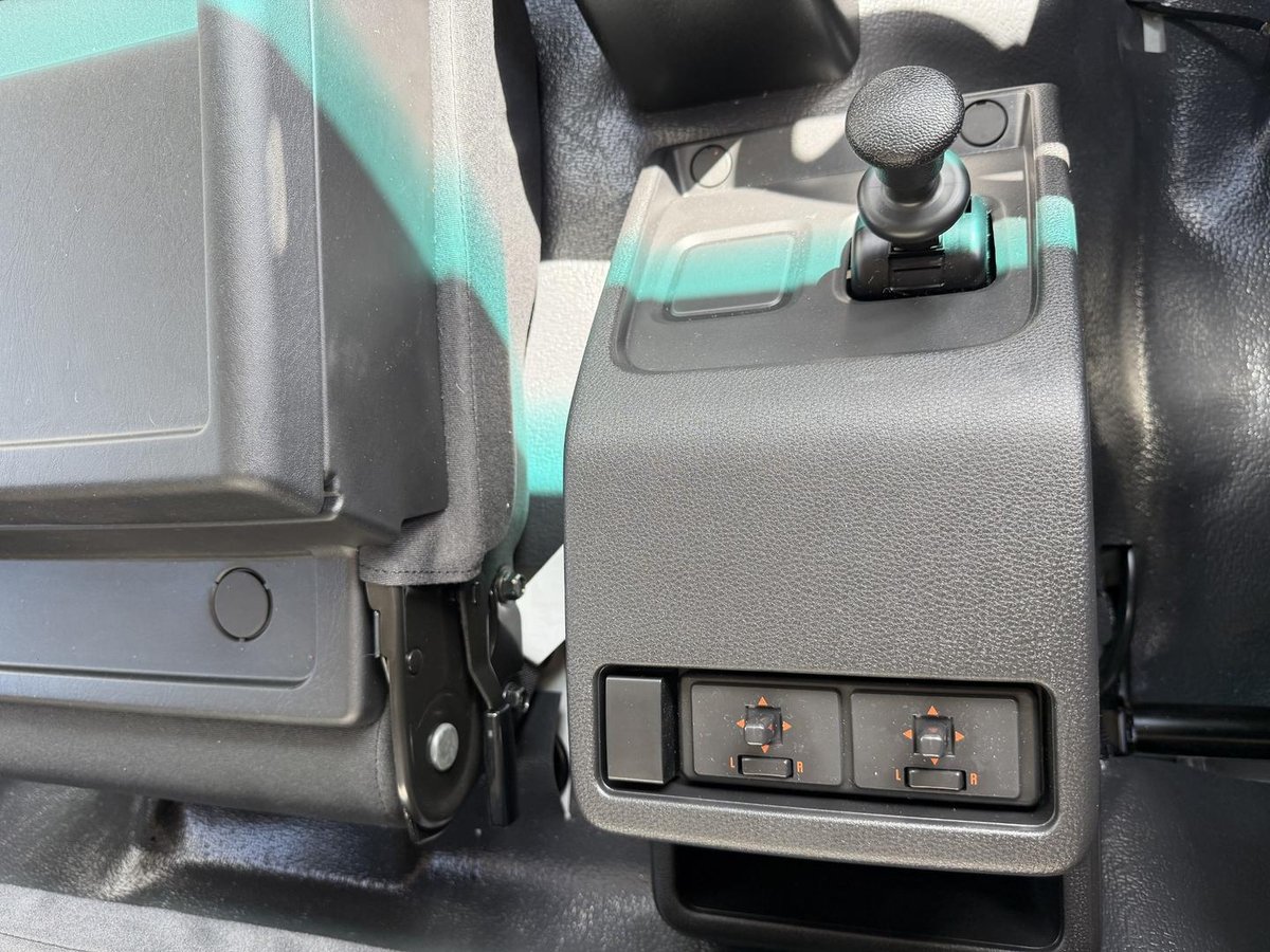 2026 Isuzu F Series FVL 260-300 AT R67 image 15