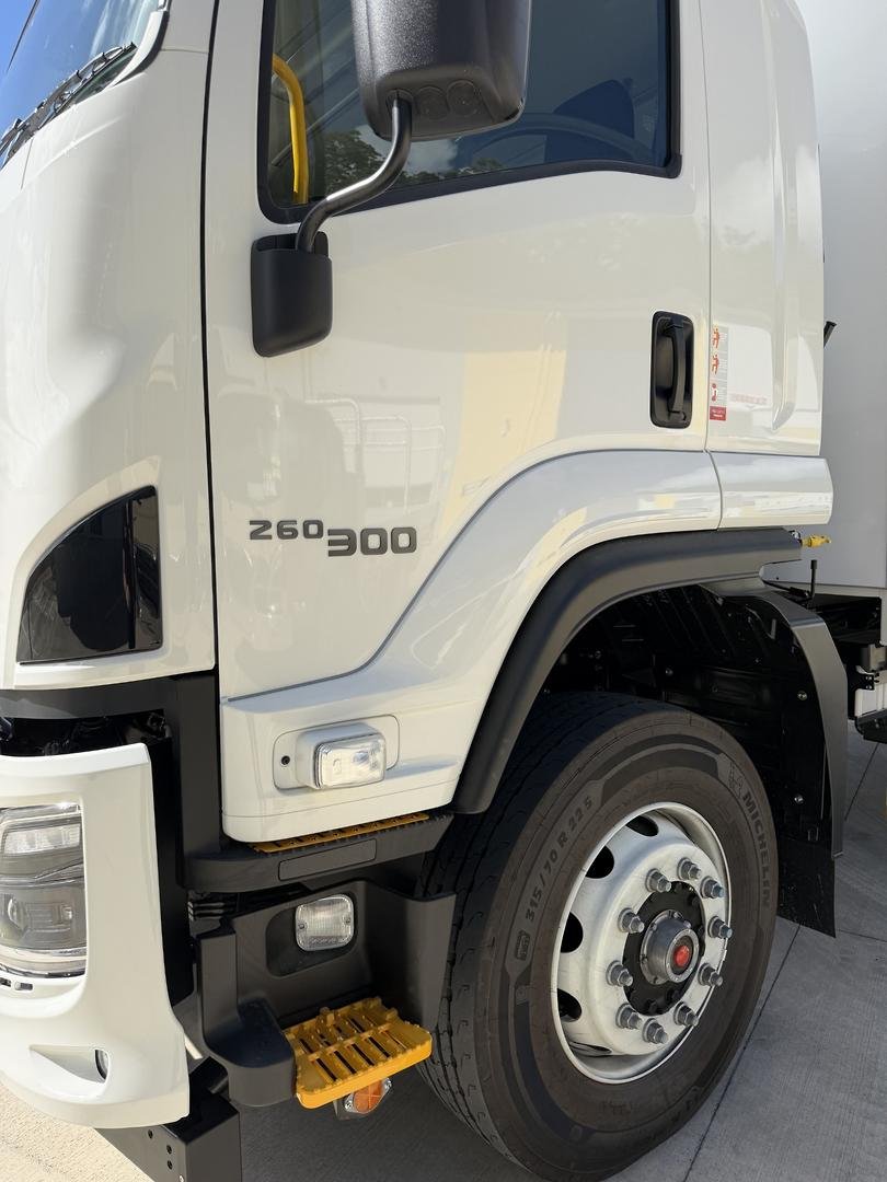 2026 Isuzu F Series FVL 260-300 AT R67 image 7