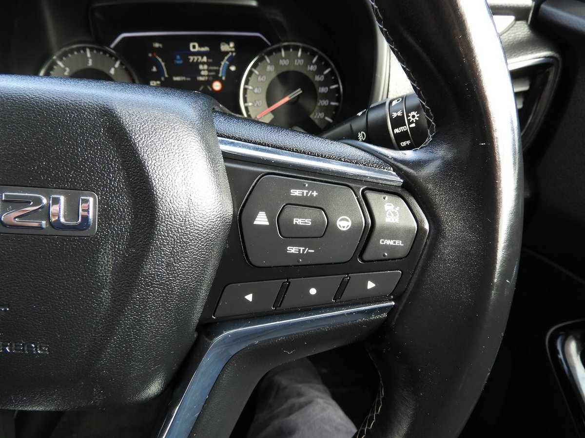 2021 Isuzu MU-X LS-T MY21 4x2 image 19