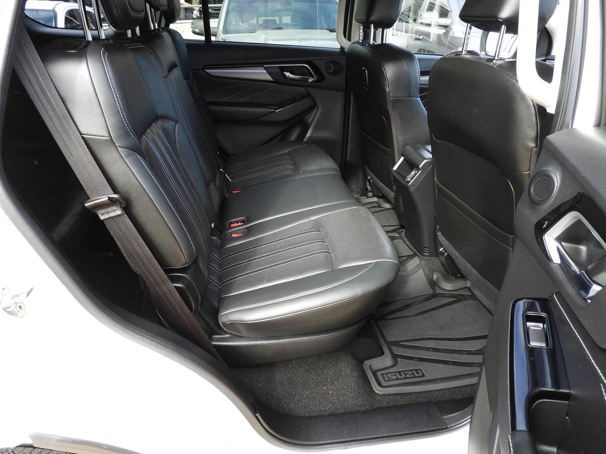 2021 Isuzu MU-X LS-T MY21 4x2 image 10